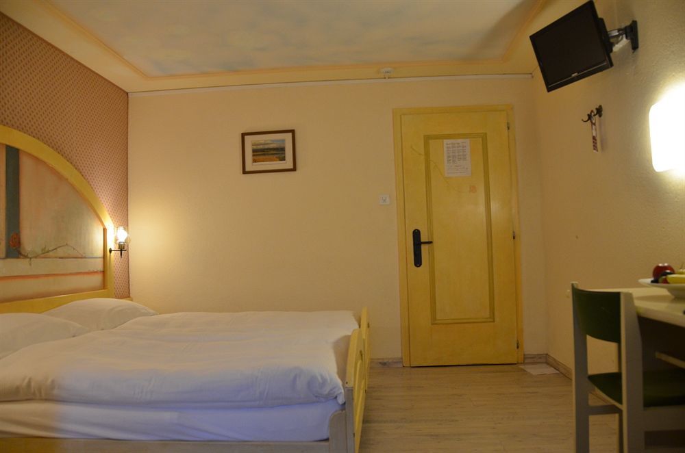 Adaastra Boutique Hotel Brigue Extérieur photo