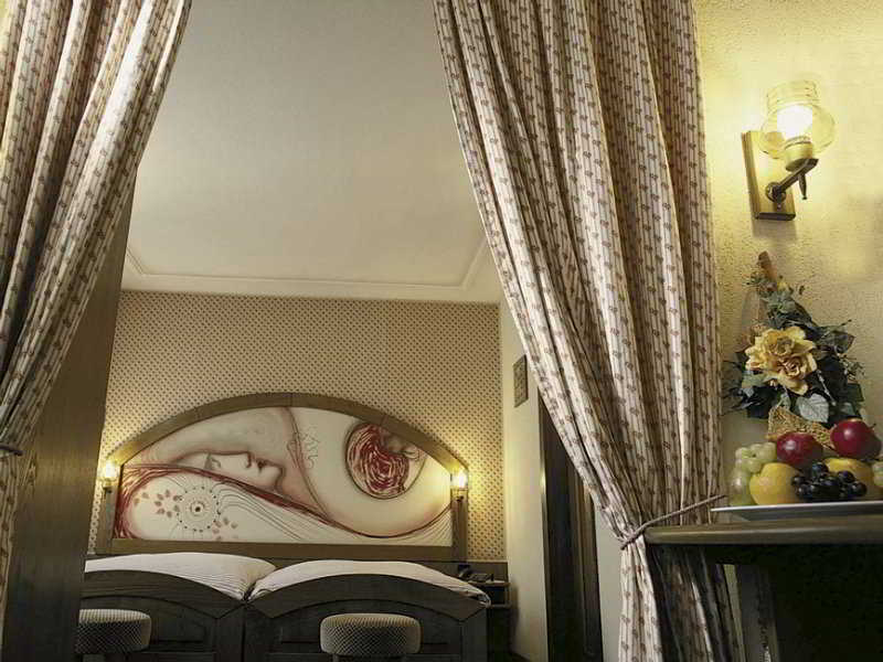 Adaastra Boutique Hotel Brigue Chambre photo